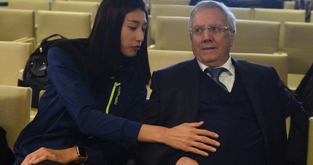 F.Bahçeli Voleybolcu Kim: Başkan Evlenmem İçin Yakında Birini Bulacak
