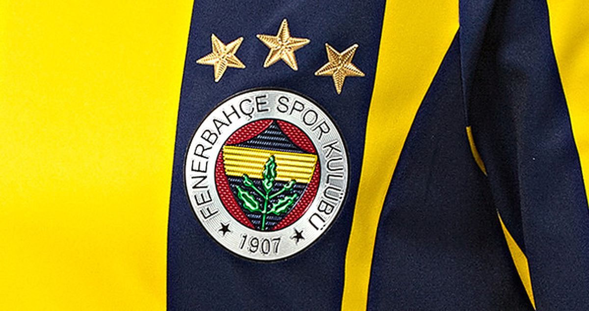 Fenerbahçe, Taraftarlarını Almayacağını Belirten Yakın Doğu'yu Topa Tuttu