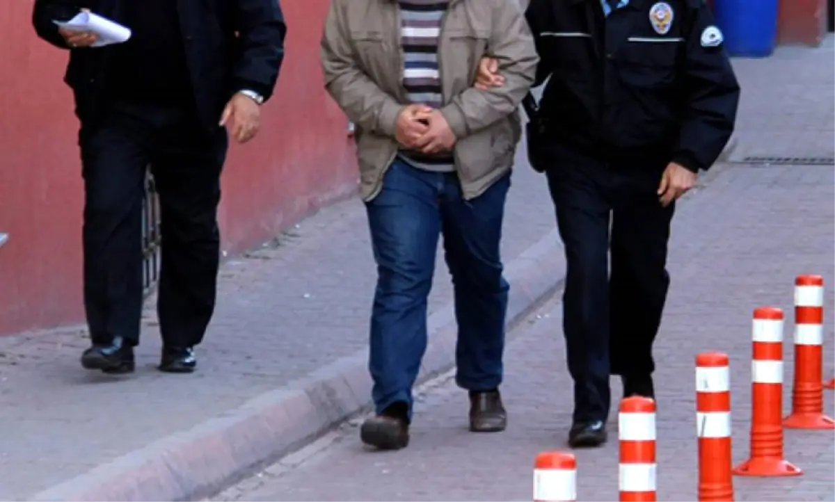 İstanbul'da Hanutçulara Operasyon