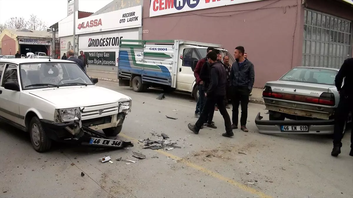 Kahramanmaraş'ta Trafik Kazası: 2 Yaralı