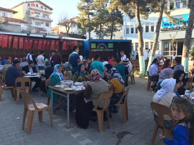 Köydeki 'Büyük Hayır' Etkinliğine 3 Bin Kişi Katıldı