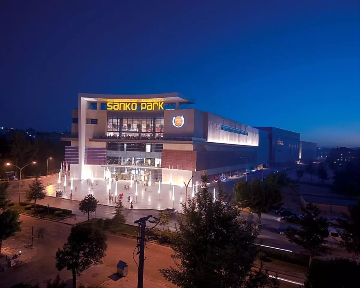 Sanko Park'ta Minik Yetenekler Büyük Hediyelerin Sahibi Oldu