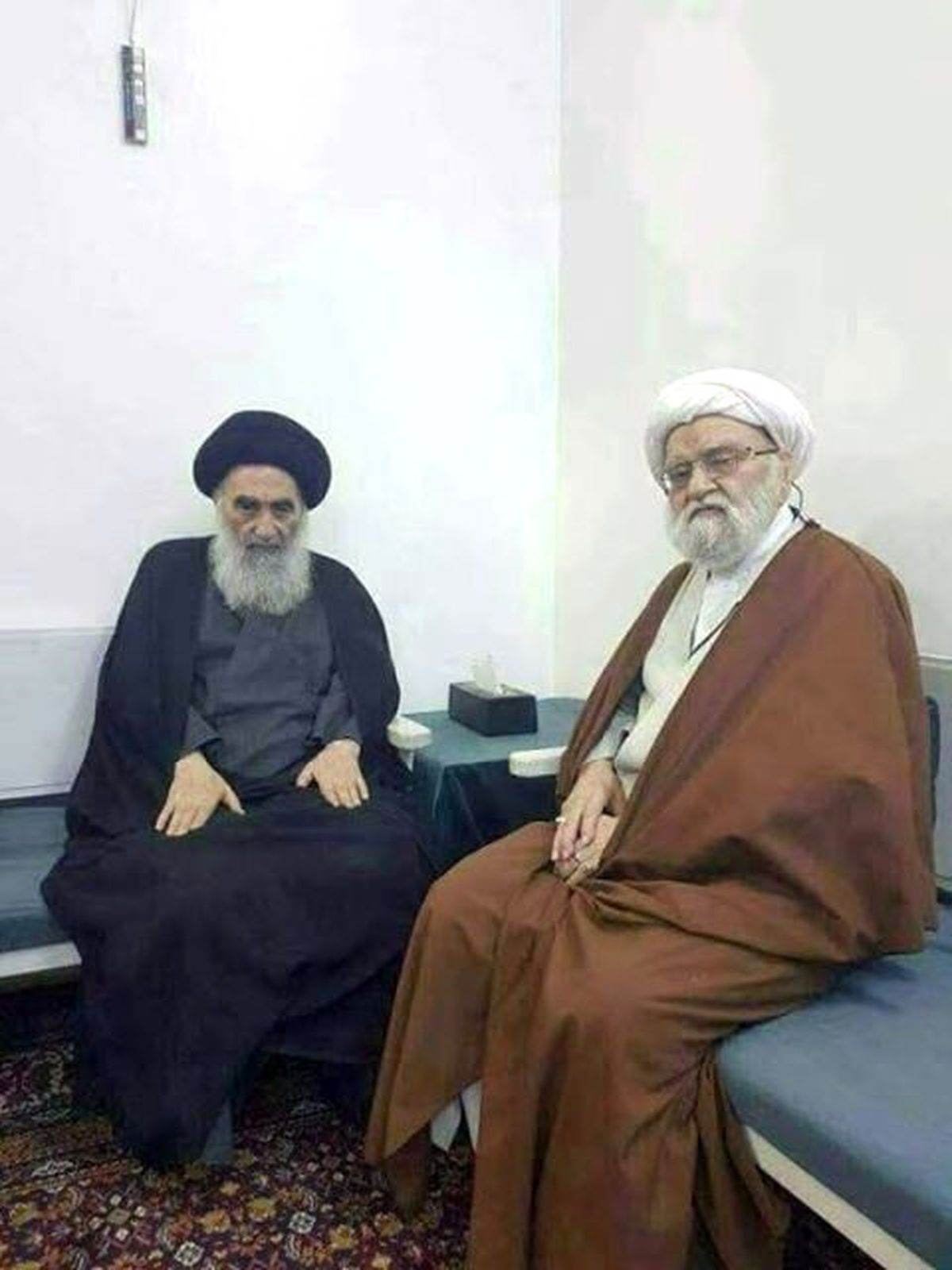 Irak Şiilerinin Dini Lideri Ali Sistani Yıllar Sonra Yeniden Görüntülendi