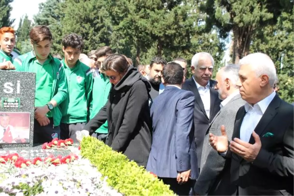 Bursaspor'un Eski Başkanı Merhum İbrahim Yazıcı Anıldı