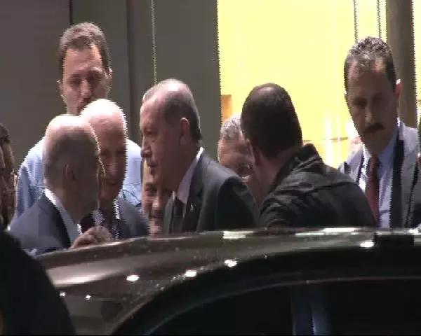 Cumhurbaşkanı Erdoğan Talip Öztürk'ü Hastanede Ziyaret Etti