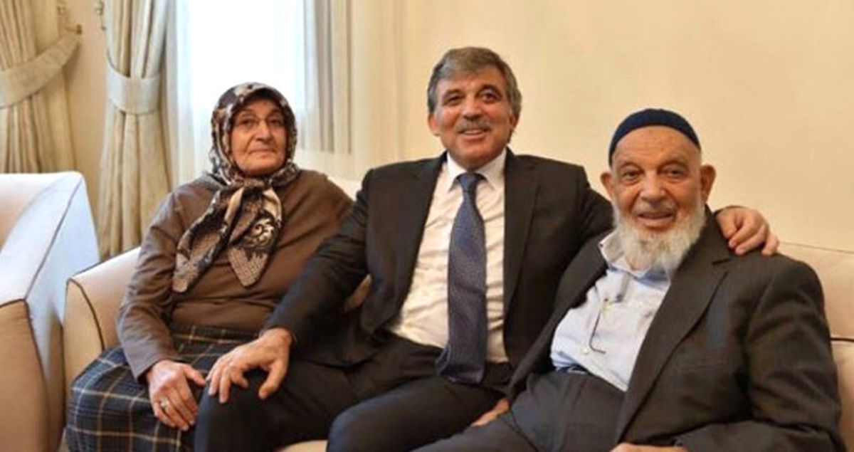 Erdoğan 11. Cumhurbaşkanı Abdullah Gül'ün Babası İçin Twitter'dan Mesaj Yayınladı
