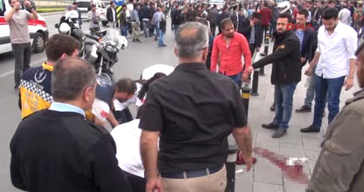 Fatih'te Çatışma Çıktı: 1'i Polis, 2 Kişi Yaralandı