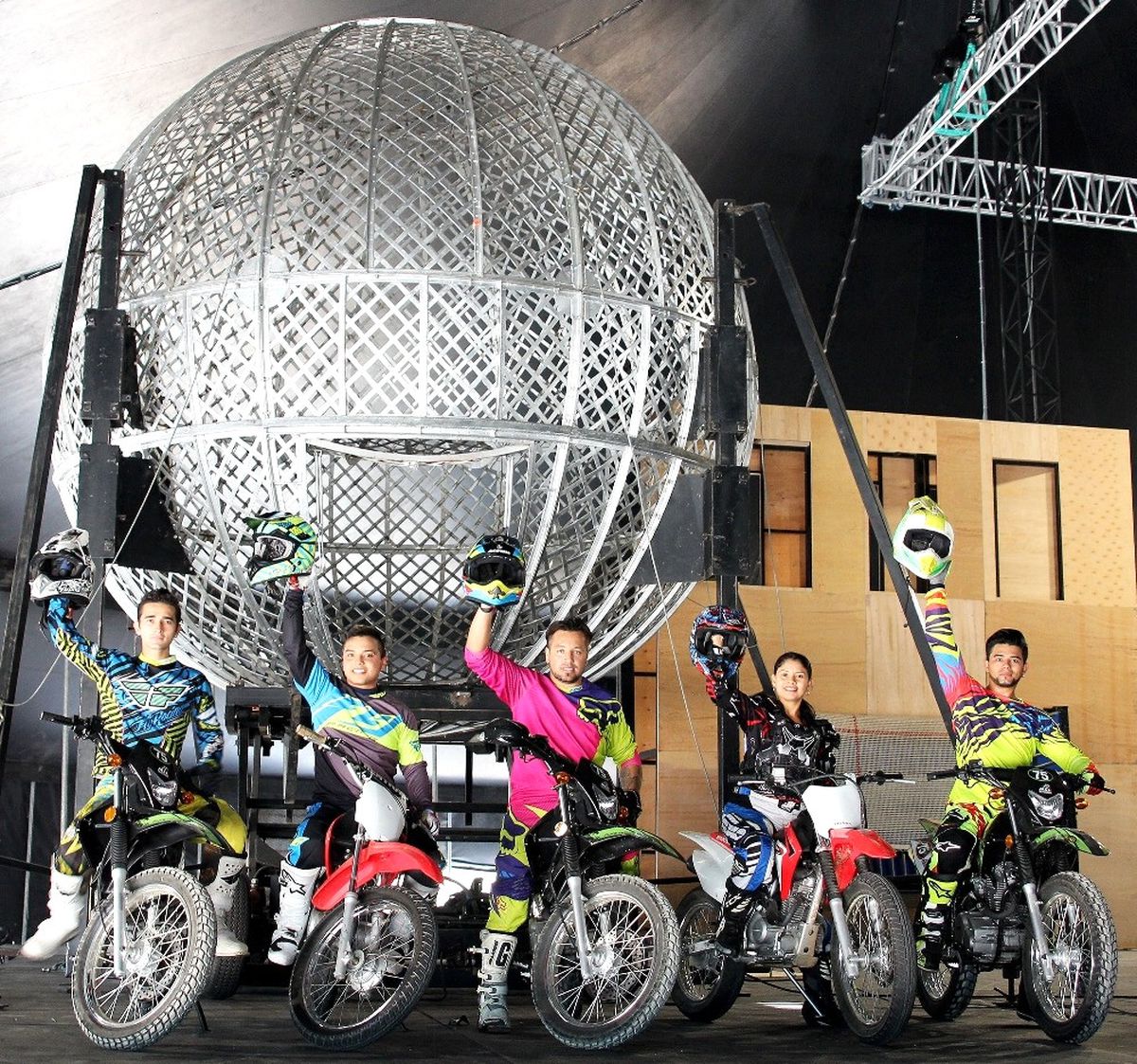 Uçan Motorlular Antalya'da