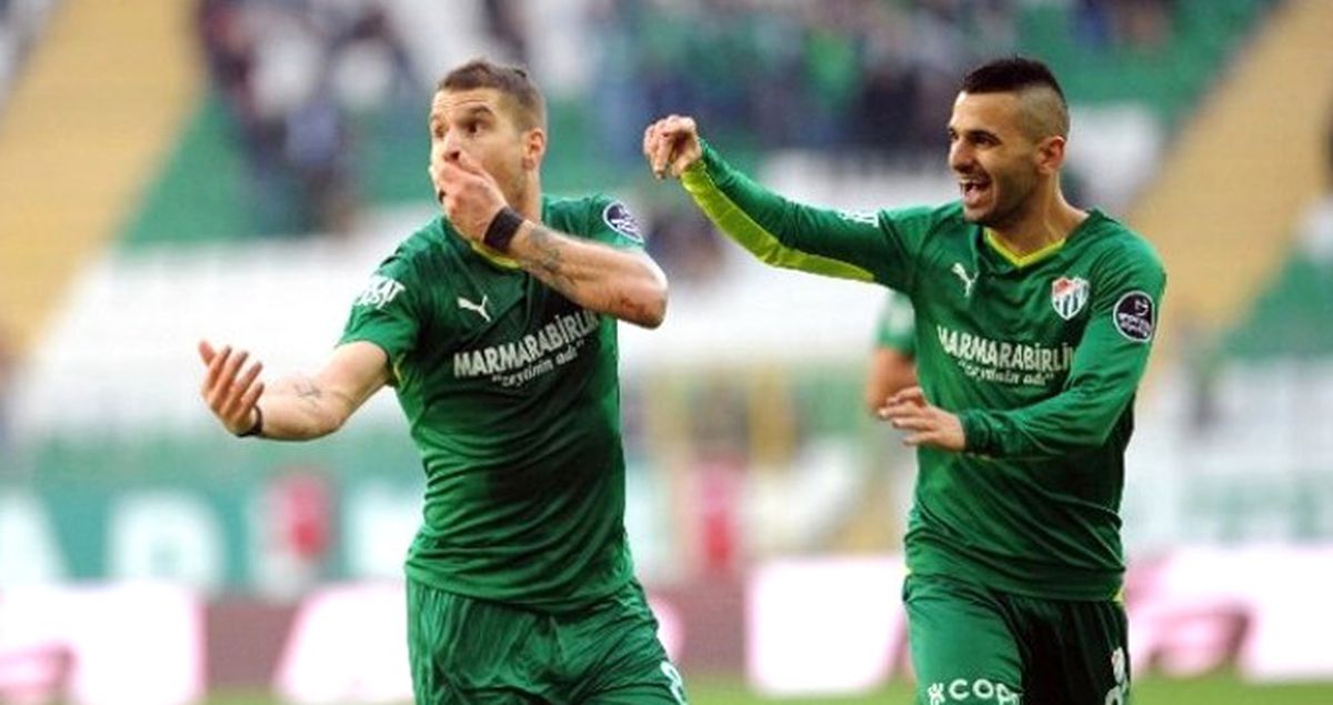 Bursaspor, Deniz Yılmaz ve Del Valle'yi Kadro Dışı Bıraktı