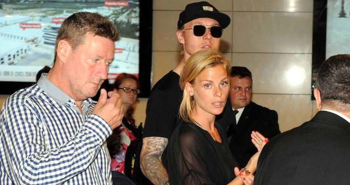 Fenerbahçeli Simon Kjaer, Transfer Görüşmesi Yapmak İçin İtalya'ya Gitti