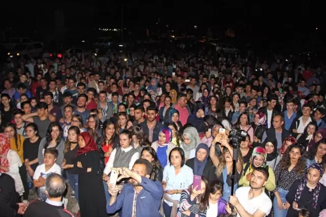 Kozan'da Güreş Festivali ve Zeynep Dizdar Konseri