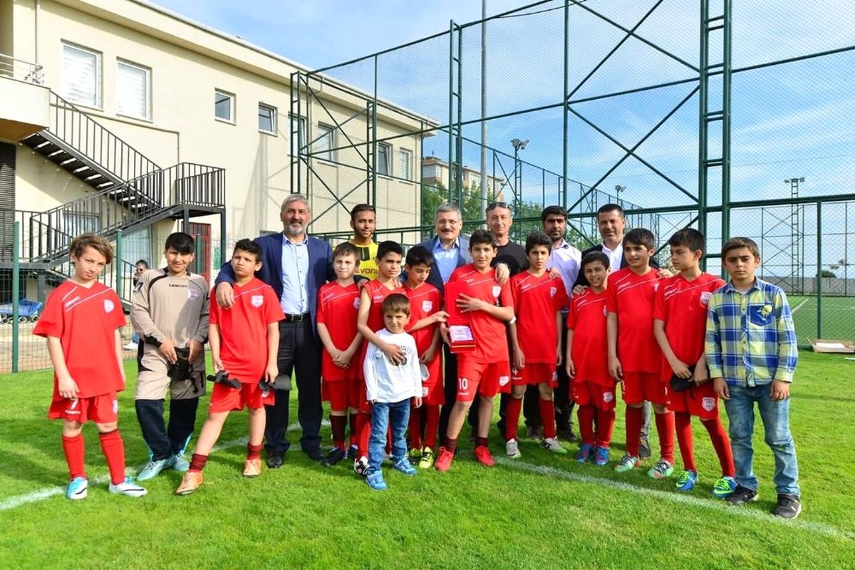 Pendik'te Miniklerden Nefes Kesen Futbol Turnuvası