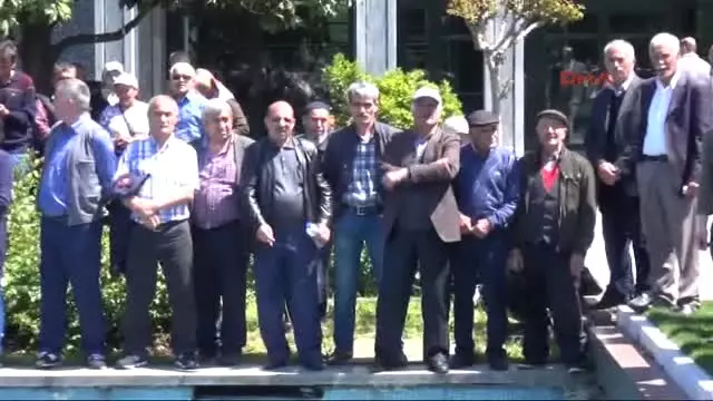 Sarıyerliler Tapuları Için Yeniden Ibb Önünde