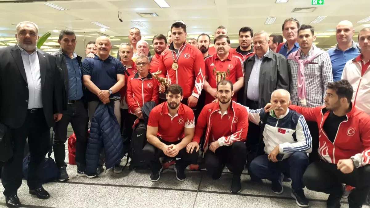 Türk Güreşinin Yükselişi Hepimizi Sevindiriyor'