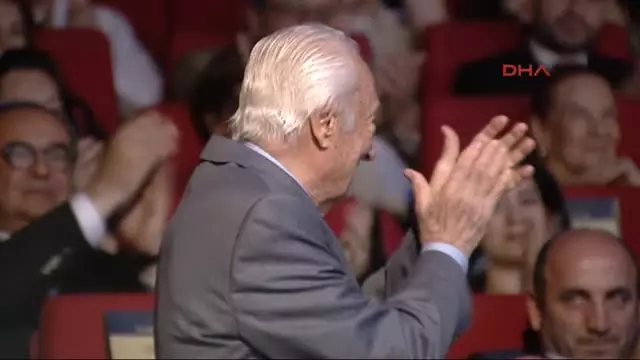 22. Sadri Alışık Tiyatro ve Sinema Oyuncu Ödülleri Sahiplerini Buldu 22. Sadri Alışık Tiyatro ve Sinema Oyuncu Ödülleri Sahiplerini Buldu