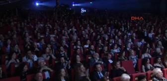 22. Sadri Alışık Tiyatro ve Sinema Oyuncu Ödülleri Sahiplerini Buldu