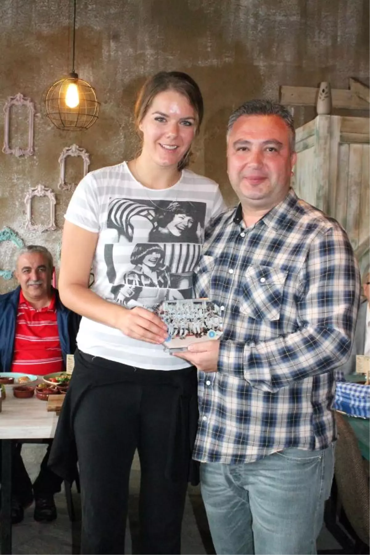 Bursa Büyükşehir Belediyespor'da Özge'den Veda