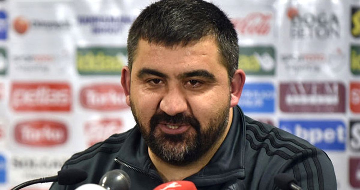 Fenerbahçe ile Anılan Ümit Özat, Gençlerbirliği'yle 2 Yıllık Sözleşme Uzattı