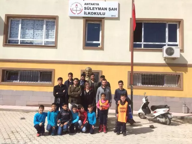 Genç Gazeteciler Öğrencilere Umut Oldular Genç Gazeteciler Öğrencilere Umut Oldular