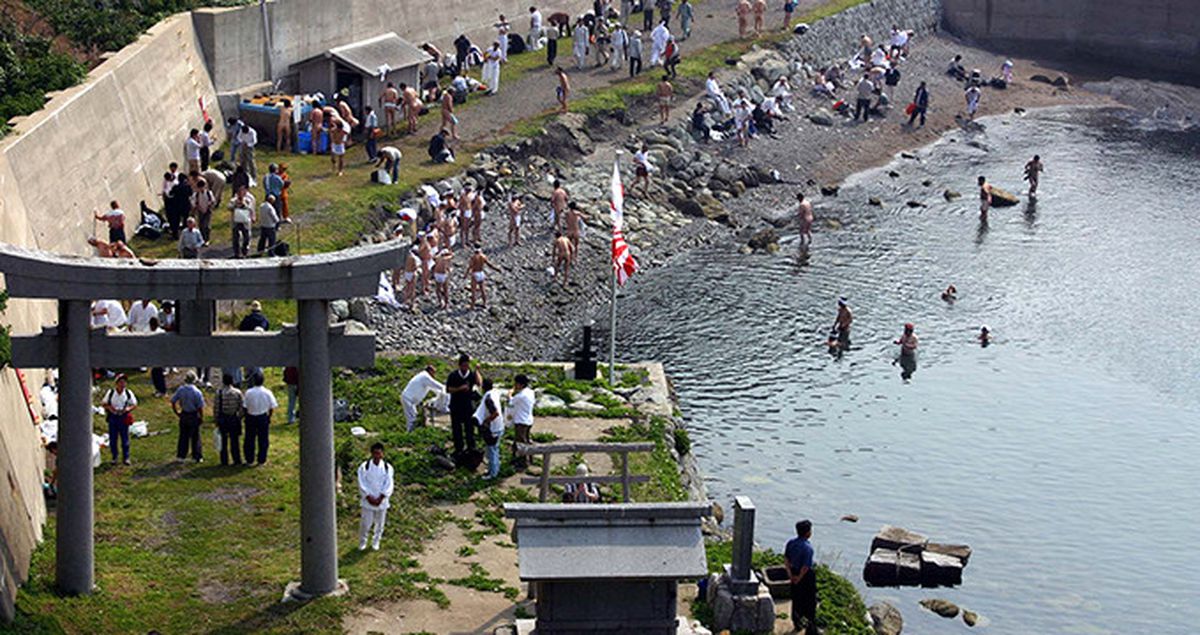 Kadınların Alınmadığı Japon Adası UNESCO Dünya Kültür Mirasına Tavsiye Edildi