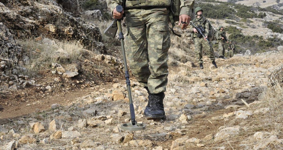 Şemdinli'de Patlama: 1'i Ağır, 3 Asker Yaralı