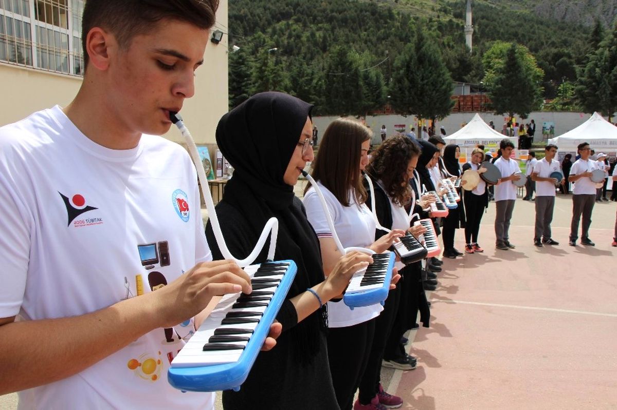Deneyde Yaptılar, Mehterde Çaldılar