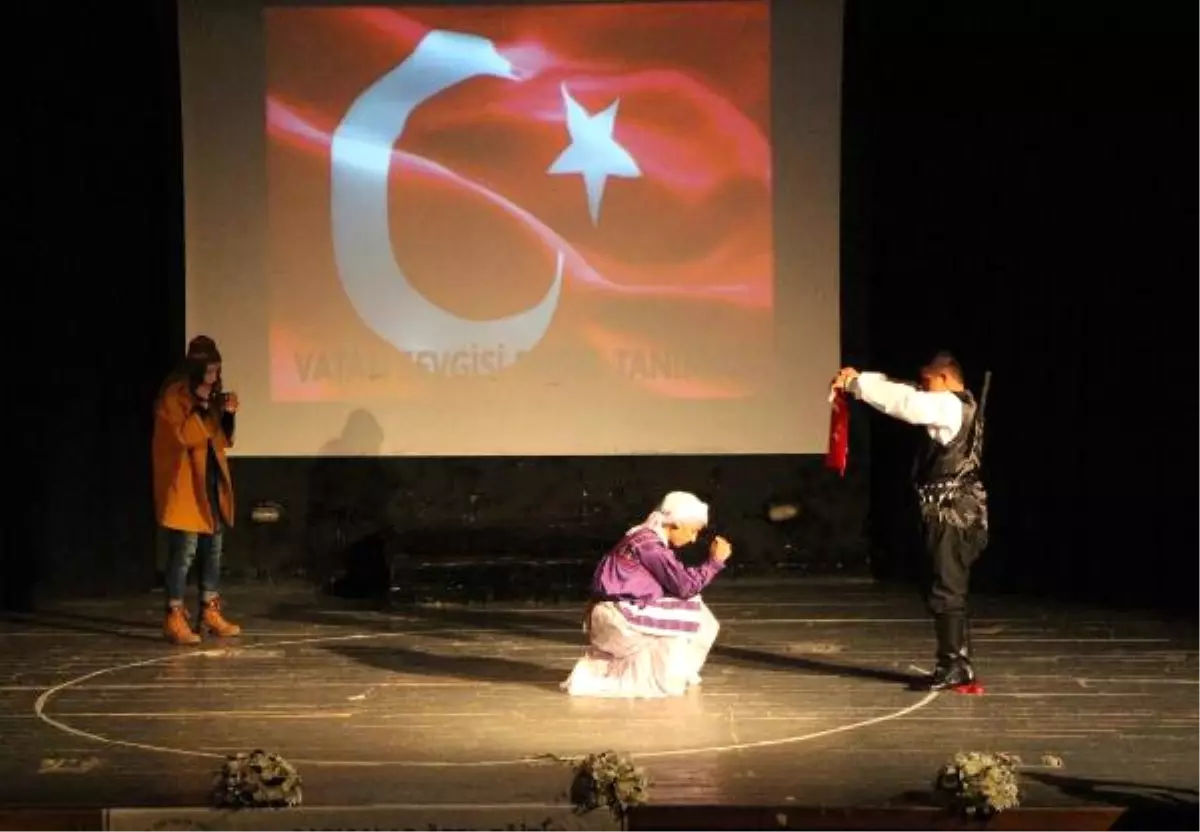 Engelli Öğrencilerin Gösterileri Ayakta Alkışlandı
