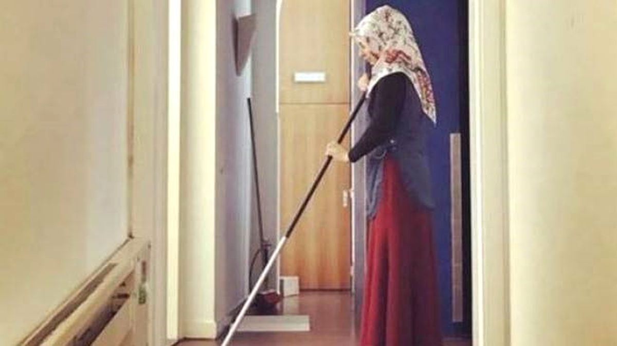 Hollanda'da Yaşayan Zeynep Tesadüfen Çekilen Fotoğrafıyla Gündem Oldu