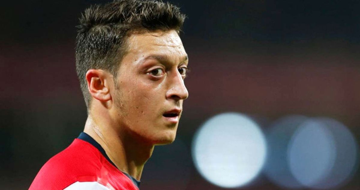 Mesut Özil, Beyin Tümörüyle Savaşan Çocuğu Locasına Davet Etti
