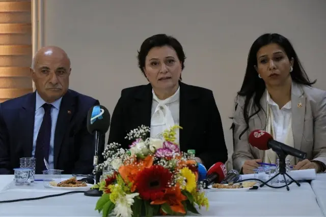 Yurt Yangınını İnceleme Komisyonu Aladağ'da Yurt Yangınını İnceleme Komisyonu Aladağ'da