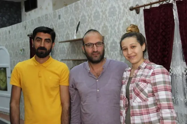 Erzurumlu Fenomenlerin 'Bahar Candan' Videosu İzleyenleri Güldürüyor Erzurumlu Fenomenlerin 'Bahar Candan' Videosu İzleyenleri Güldürüyor
