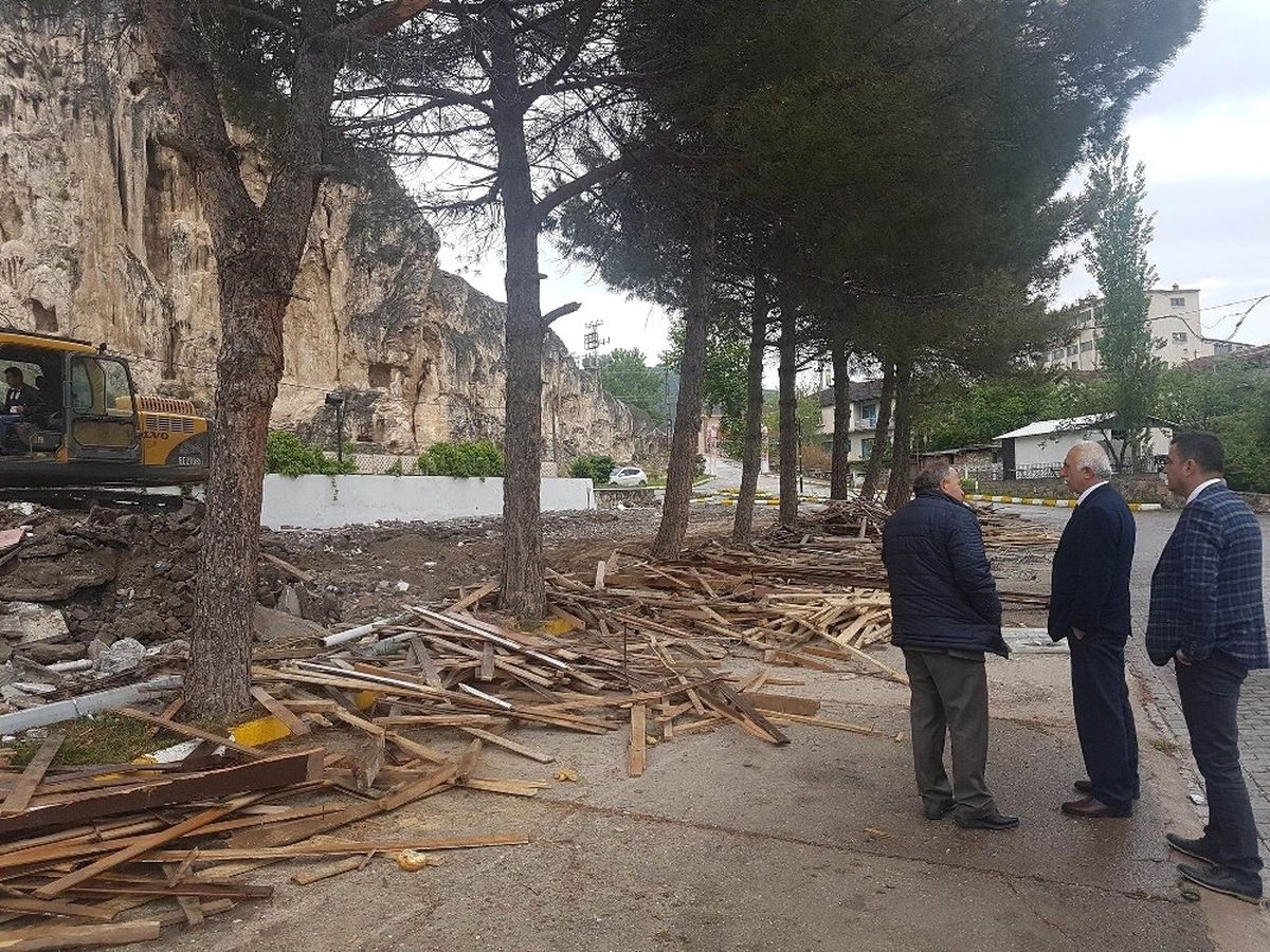 Reşadiye Kaplıca Otel Yenileniyor