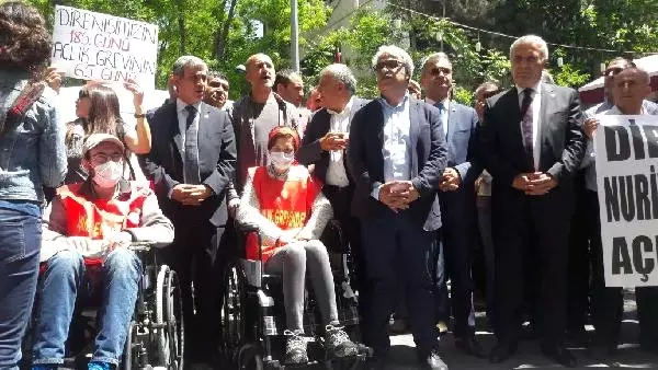 CHP'li milletvekillerinin açlık grevi sona erdi CHP'li milletvekillerinin açlık grevi sona erdi