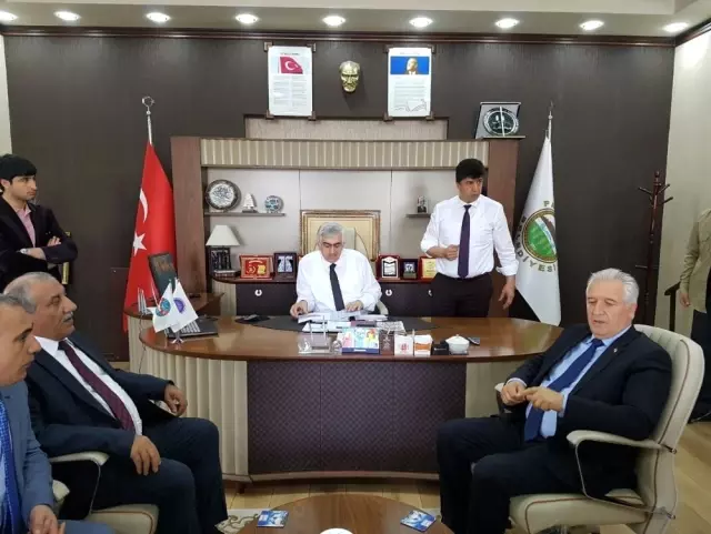Başkan Öz, Pasinler, Horasan, Köprüköy ve Narman'ı Ziyaret Etti