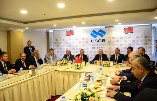 Çalışma ve Sosyal Güvenlik Bakanı Müezzinoğlu Muş'ta Açıklaması Çalışma ve Sosyal Güvenlik Bakanı Müezzinoğlu Muş'ta Açıklaması