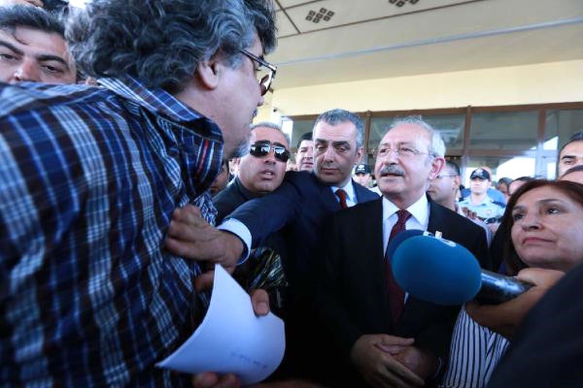 Kılıçdaroğlu'na Hakaret Eden Heykeltıraşa 12 Bin Lira Ceza