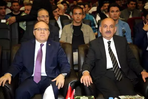 Müezzinoğlu: Ölen De, Öldüren de 'Allah Allah' Diyor Müezzinoğlu: Ölen De, Öldüren de 'Allah Allah' Diyor