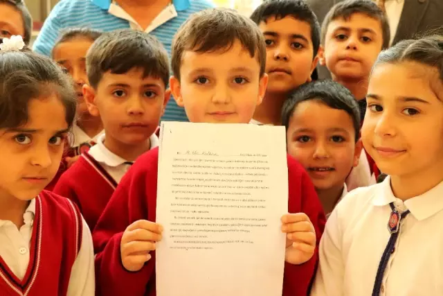 Şehit Annelerine Evlat Kokulu Mektuplar Şehit Annelerine Evlat Kokulu Mektuplar