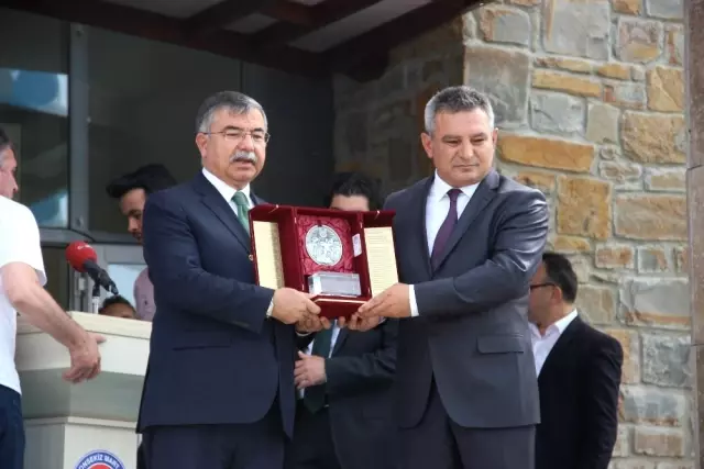 Yılmaz: '560 Binin Üzerinde Öğretmen Tayin Ettik'