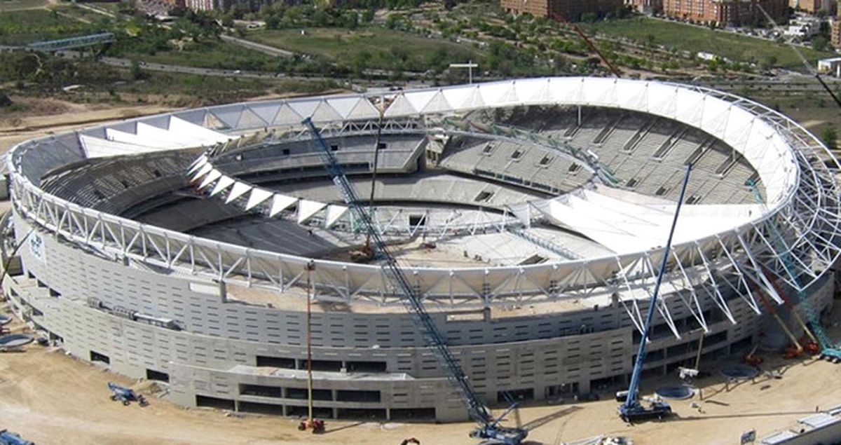 Atletico Madrid'in 220 Milyon Euro'luk Stadı Bitiyor