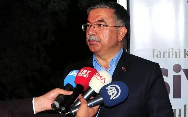 Bakanı Yılmaz'dan KPSS'ye Girecek Öğretmen Adaylarına Uyarı