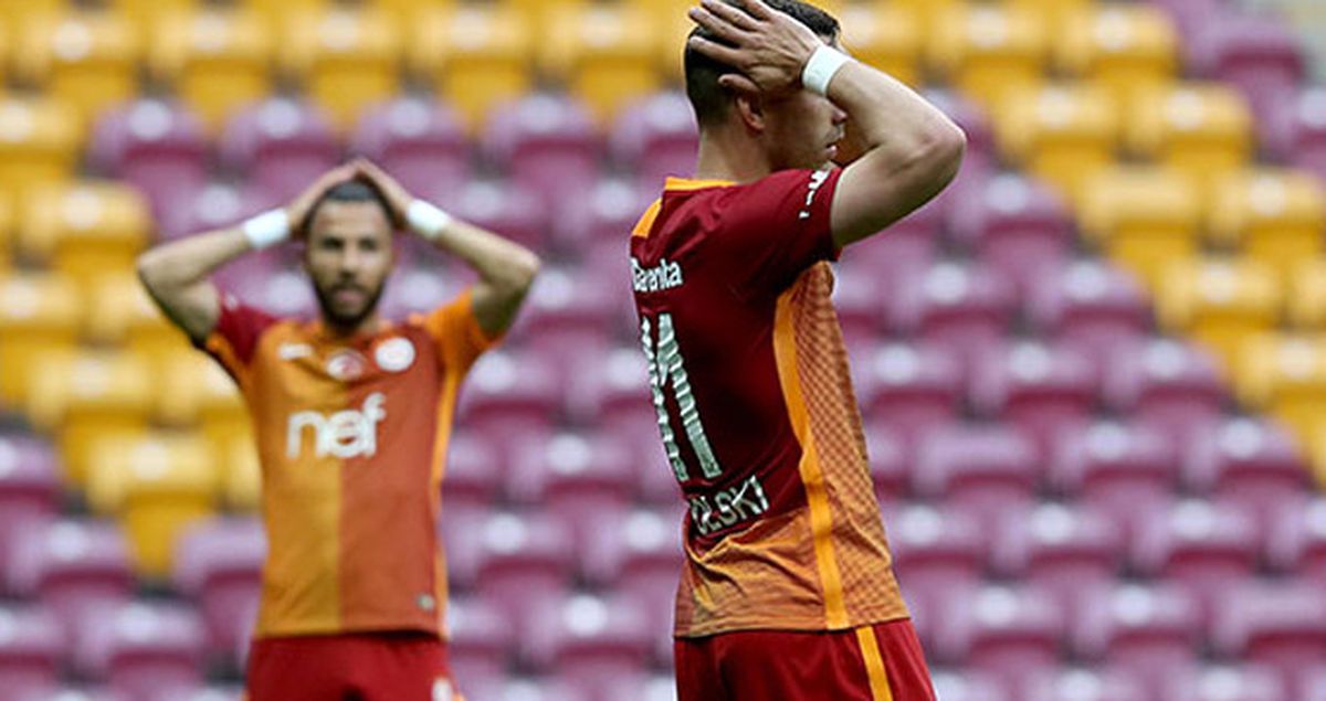 Galatasaray'ın Gaziantepspor Maçı Kadrosunda 5 Futbolcu Yer Almadı