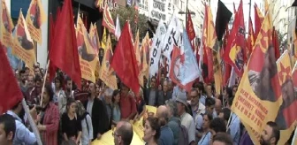 Kadıköy'de Ulaş Bayraktaroğlu İçin Anma Düzenlendi