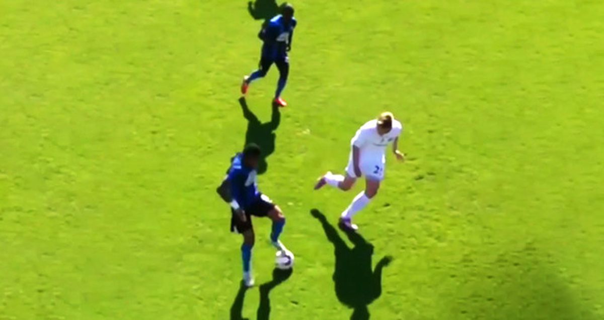 Midtjylland'lı Oyuncu, Attığı Çalımlarla Herkesi Kendine Hayran Bıraktı