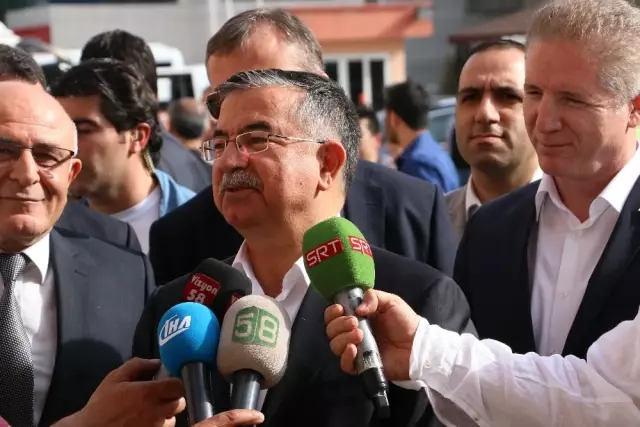 Bakan Yılmaz Sivasspor Maçı İçin Adana'ya Geldi