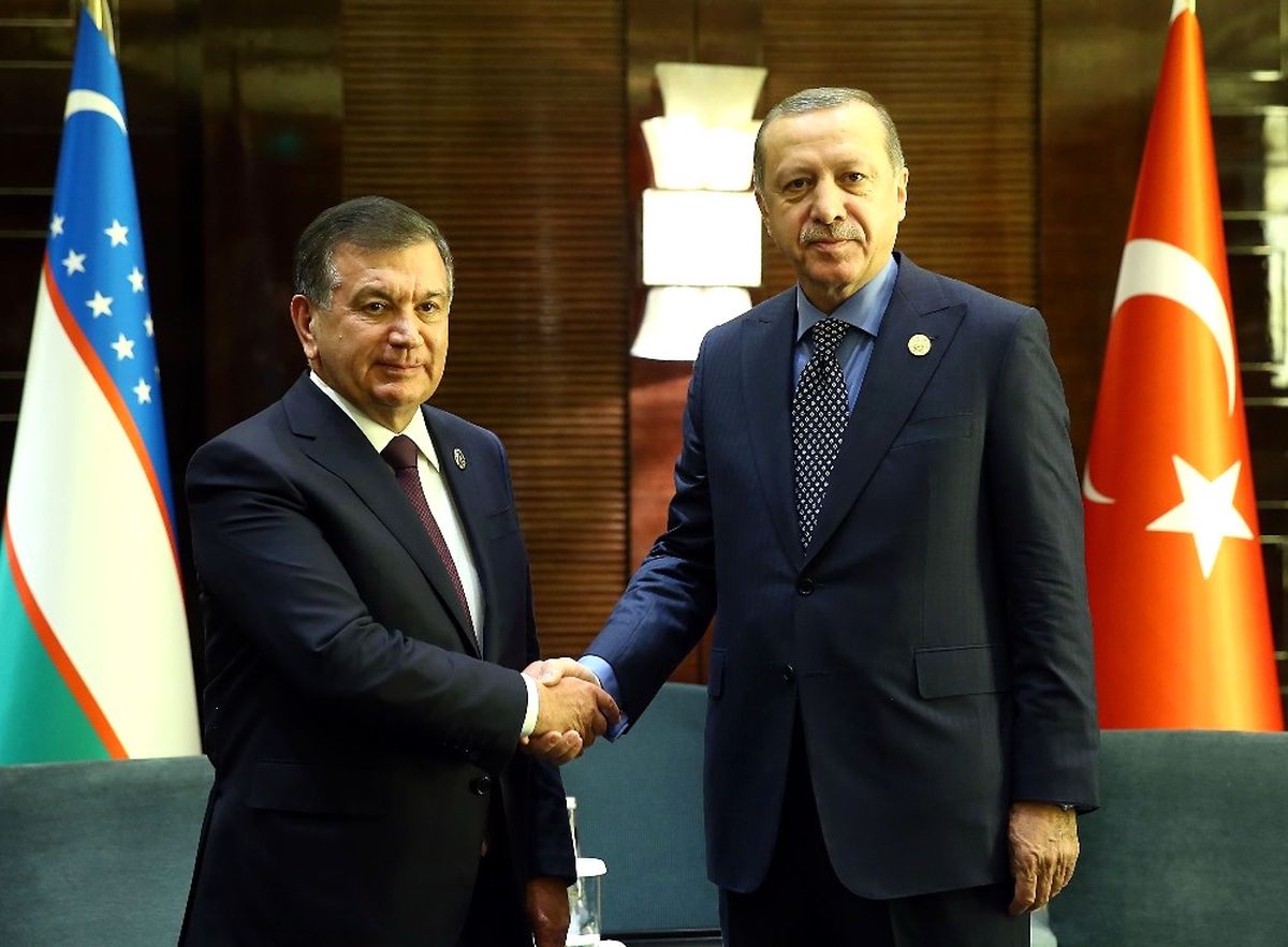 Cumhurbaşkanı Erdoğan, Özbekistan Devlet Başkanı Mirziyoyev ile Görüştü