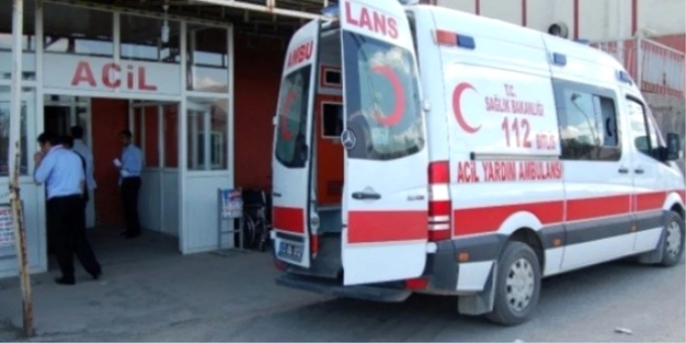 Keban'da Motosikletler Çarpıştı 2 Yaralı Haber
