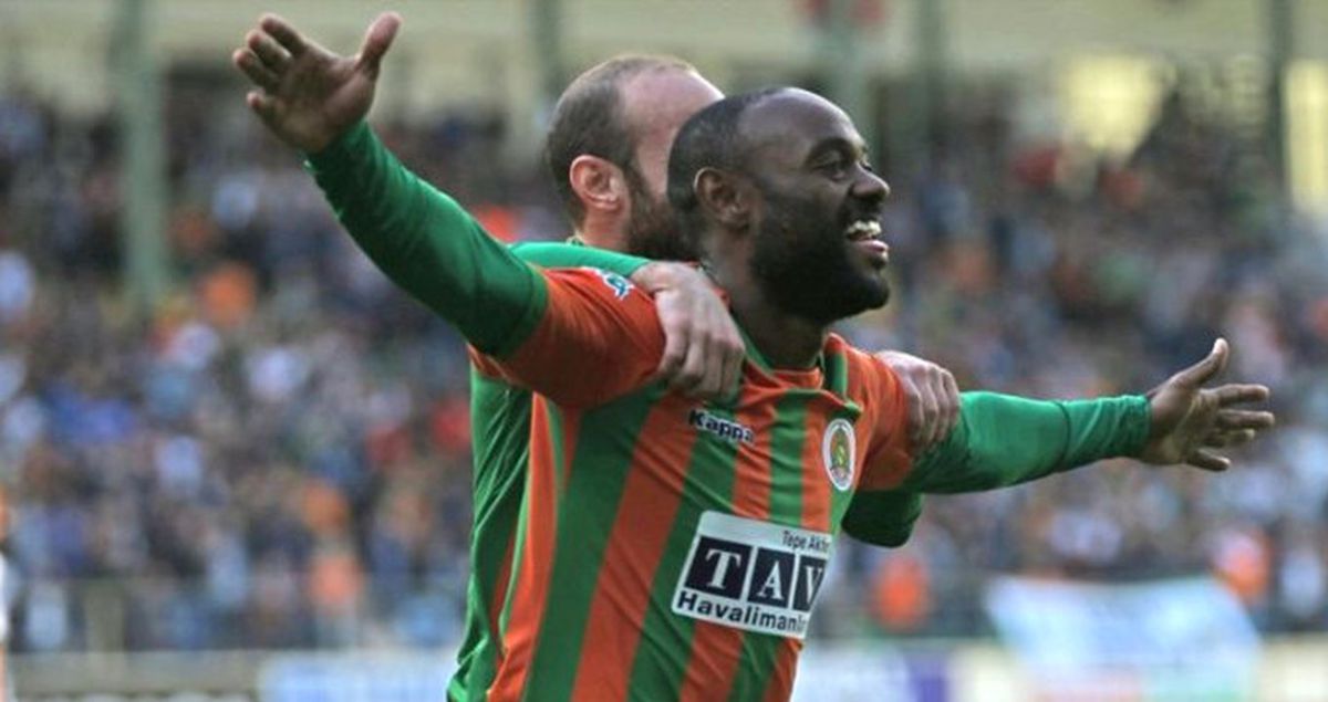 Süper Lig'de Aytemiz Alanyaspor, Kardemir Karabükspor'u 4-2 Yendi