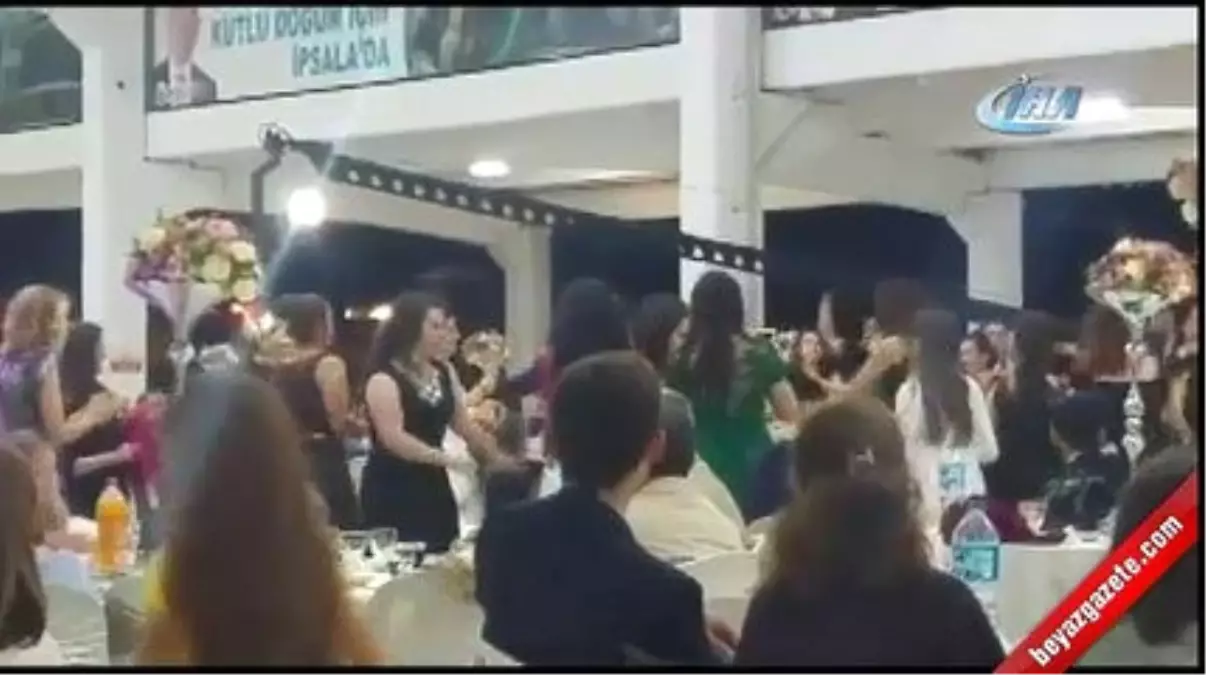 Azra Akın, İpsala'da Düğüne Katıldı