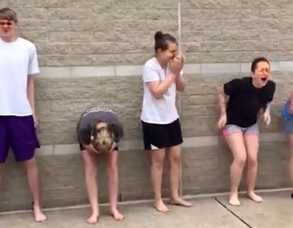 ABD'de Okulda Şok Eğitim: Öğrencilere Biber Gazı Sıktılar